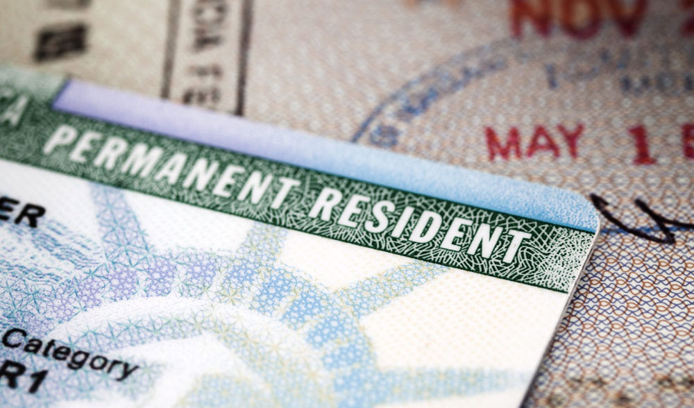 Các bước xin cấp lại thẻ xanh đối với thường trú nhân Mỹ