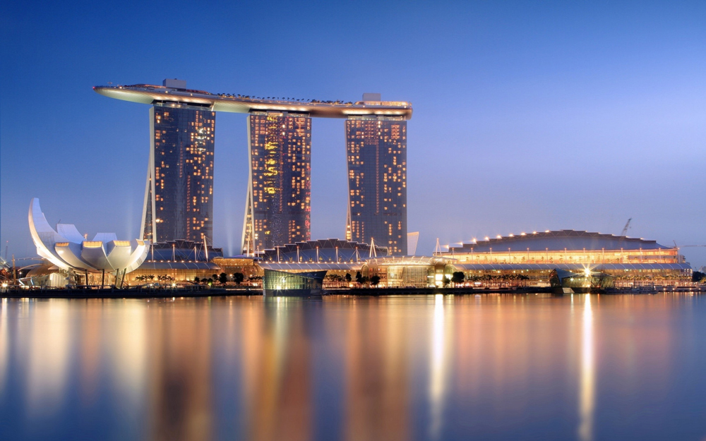 Định cư Singapore - nên chọn EntrePass hay Employment Pass?