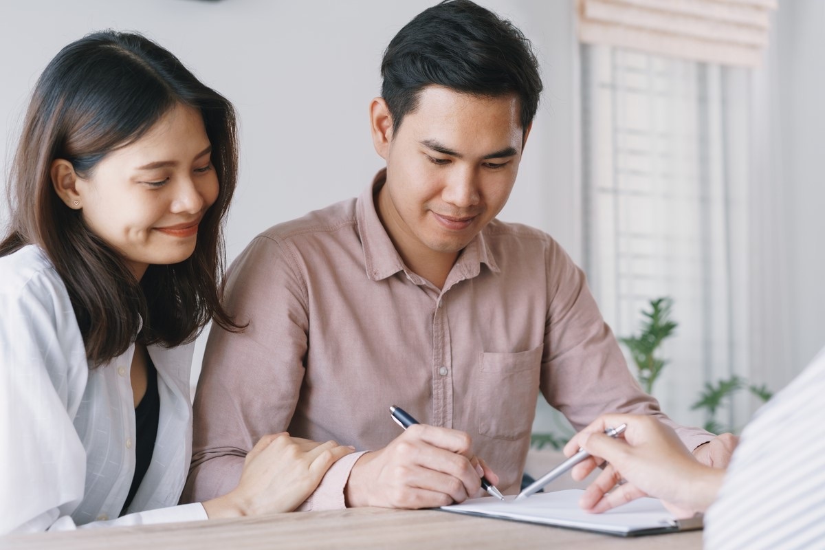 Phí cho đơn vị tư vấn môi giới từ 10.000 – 30.000 USD