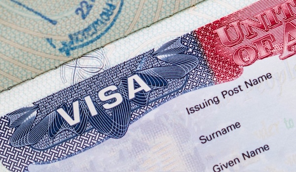 Vì sao visa Mỹ bị thu hồi?
